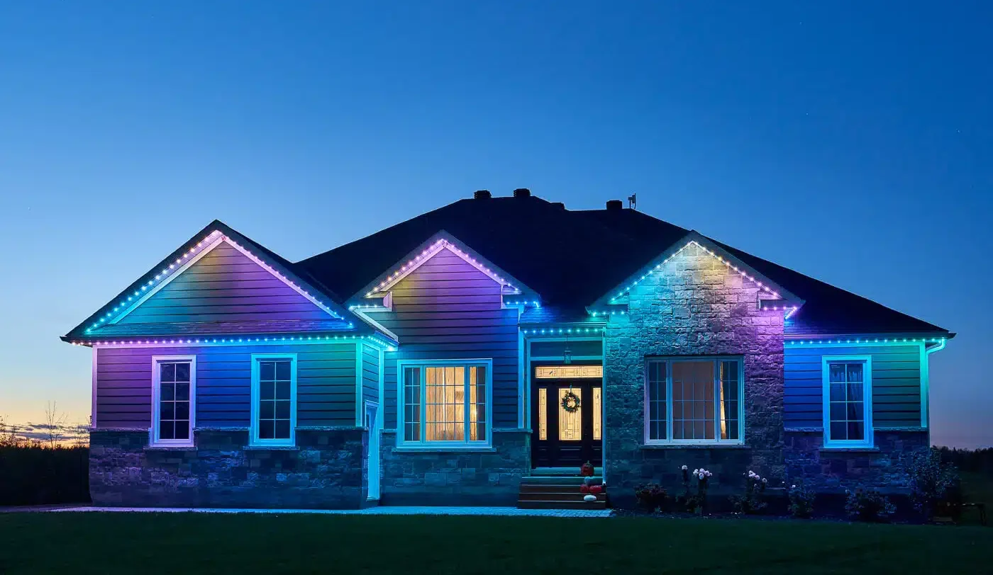 home lit up by Celebright christmas/holiday lighting system