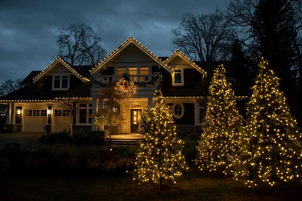 outdoor Christmas lights Saanich BC